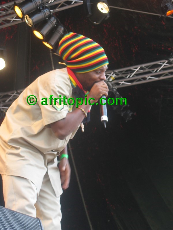 ../Images/Summerjam2005_4 134.jpg